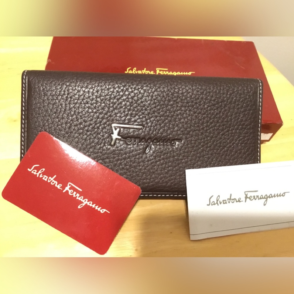New Salvatore Ferragamo Brown Pebbled Calf Leather Long Continental Flap Wallet